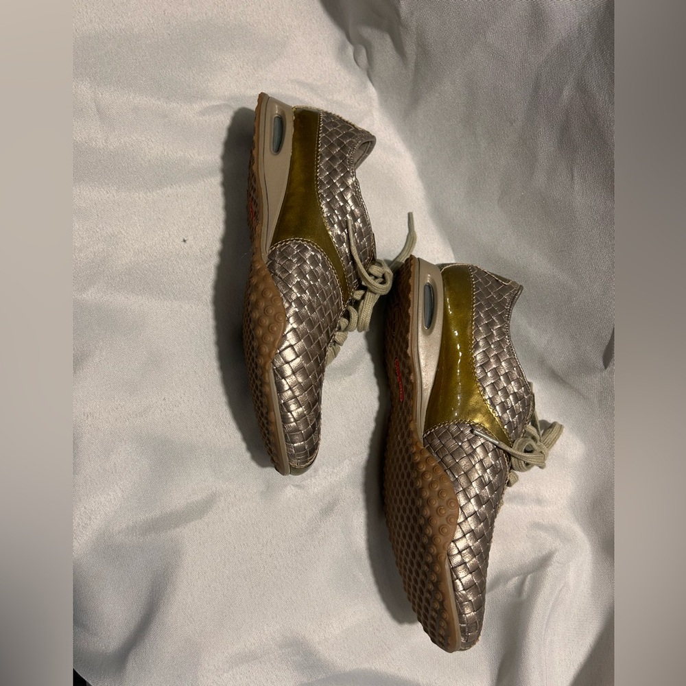Cole Haan Gold Air Nike sneakers Size 6B - Picture 6 of 10